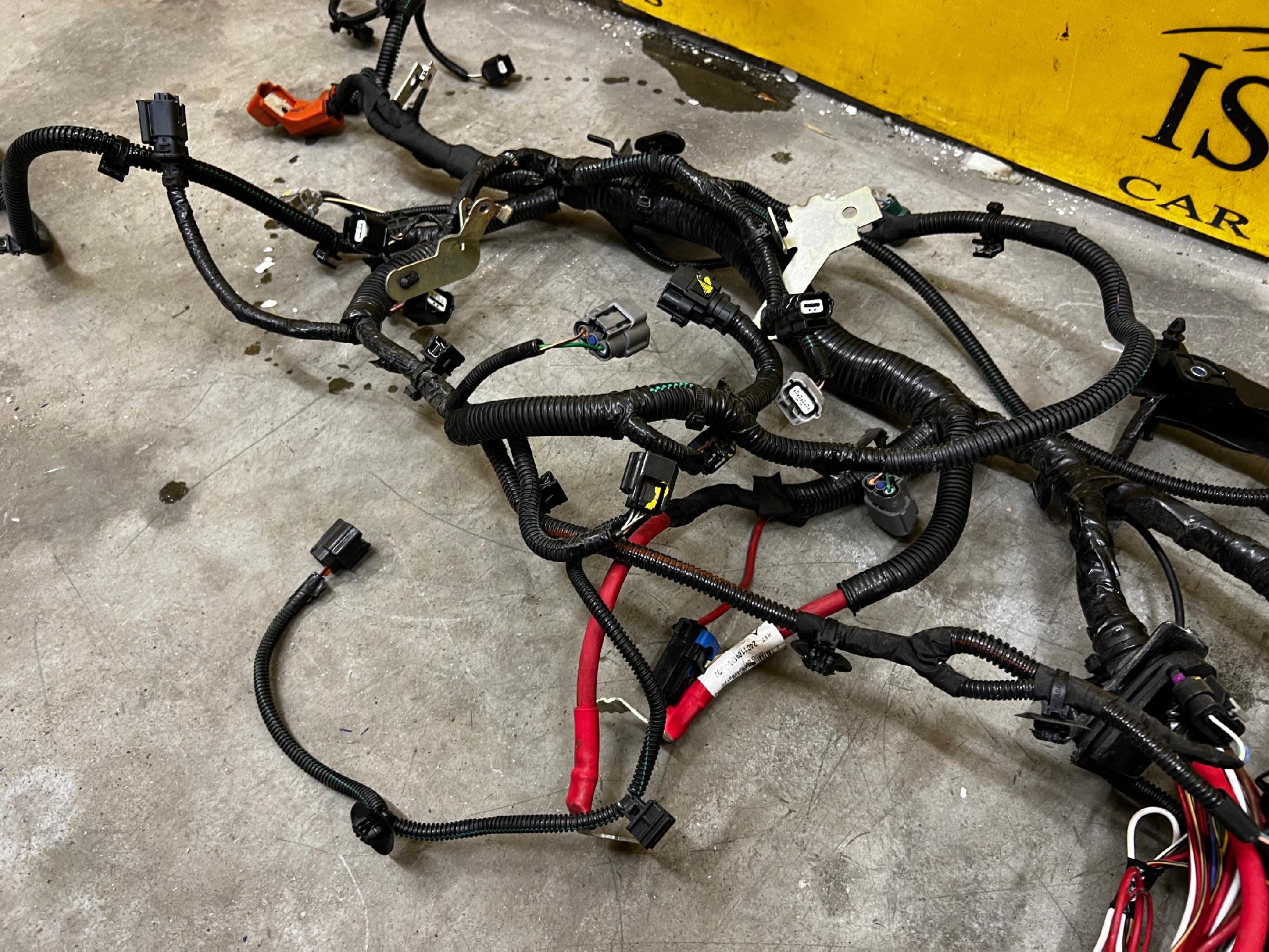 WIĄZKA INSTALACJA SILNIKA DACIA SANDERO III 2021R 1.0 SCE