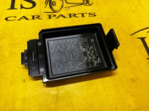 OSŁONA ZAŚLEPKA POKRYWA SKRZYNKI BEZPIECZNIKÓW RANGE ROVER VELAR L560