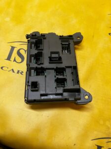 ROZDZIELACZ PRĄDU SKRZYNKA MODUŁ BEZPIECZNIKÓW BMW X5 E70 X6 E71