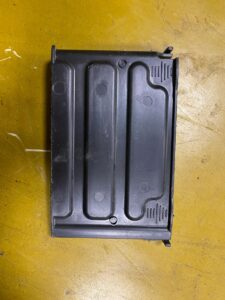 OSŁONA POKRYWA AKUMULTORA OBUDOWA FORD FIESTA MK8