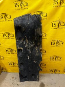 OSŁONA PŁYTA PODŁOGA PODWOZIA PRAWA BMW 1 F40