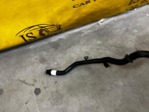 WĄŻ PRZEWÓD RURA RURKA WODY WODNA TESLA MODEL 3 PRZEDLIFT RWD