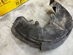 NADKOLE TYŁ PRAWE PRAWY MERCEDES CLS W257