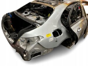 ĆWIARTKA TYŁ TYLNA WANNA BŁOTNIKI LEWY PRAWY MERCEDES C-KLASA W206