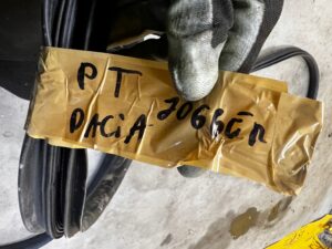 USZCZELKA DRZWI TYŁ TYLNYCH LEWA PRAWA DACIA JOGGER