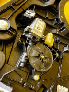 WYGŁUSZENIE DRZWI LEWYCH FORD KUGA MK3 ESCAPE MK4