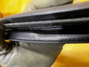 USZCZELKA DOLNA DRZWI PRZÓD PRAWY LEWY FORD MUSTANG VI