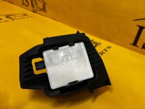 LEWY CZUJNIK RADAR SENSOR MARTWEGO POLA DISTRONIC MERCEDES C-KLASA W206