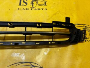 KRATKA DOLNA ŚRODKOWA ZDERZAKA PRZÓD PEUGEOT 508 RXH