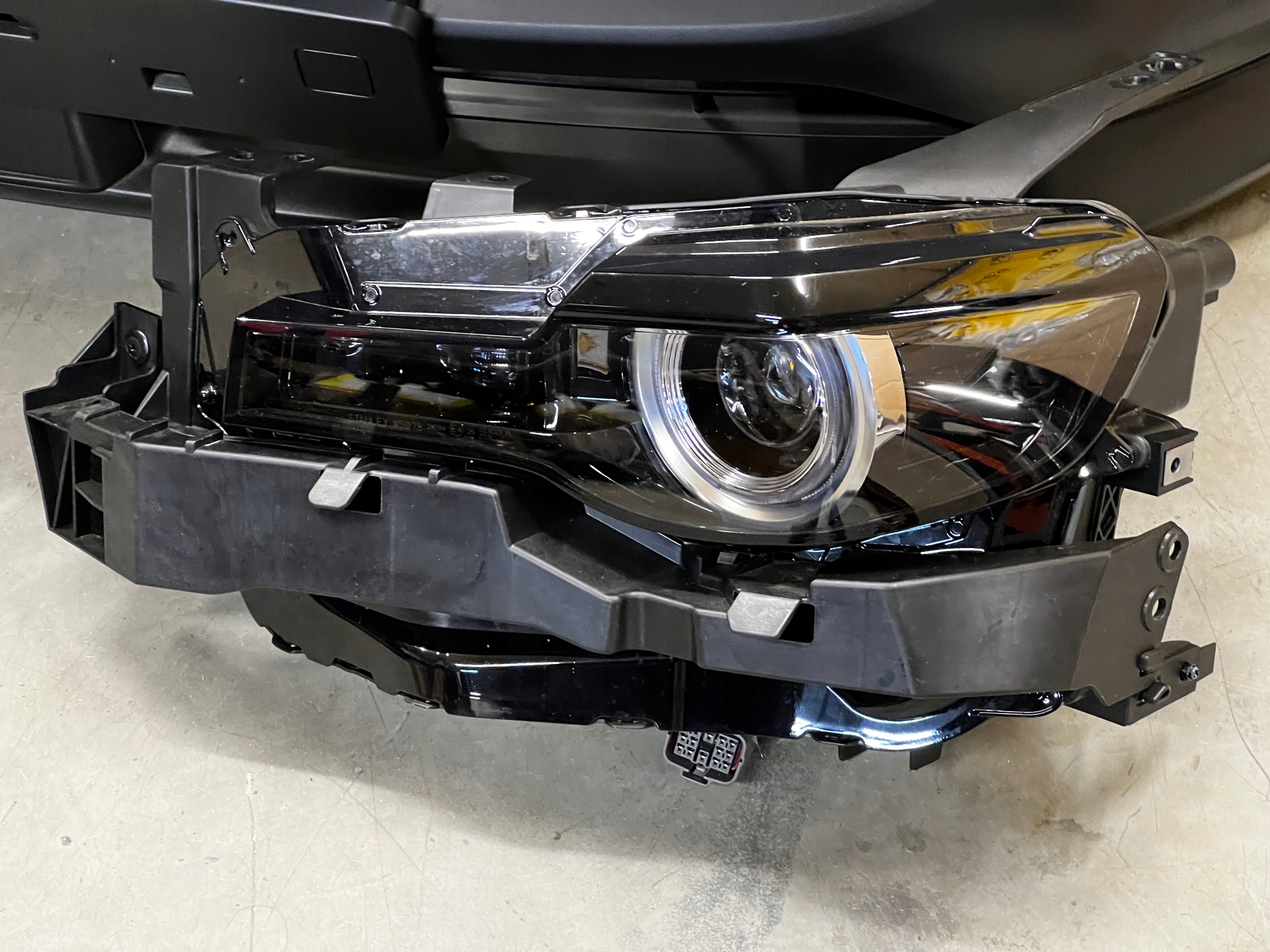 KOMPLETNY PRZÓD MASKA PAS PRZEDNI ZDERZAK MAZDA MX30 MX-30 ELEKTRYK