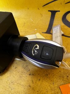 STACYJKA KLUCZYKI MODUŁ INFINITI Q30 A2469050603