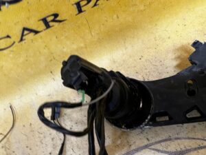 WSPORNIK STELAŻ LUSTERKA LUSTERKO ZEWNĘTRZNE PRAWE TESLA MODEL 3 PRZEDLIFT