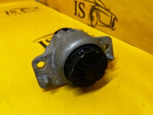 ŁAPA PODUSZKA SILNIKA PRAWA RANGE ROVER VELAR L560 JAGUAR F-PACE X761