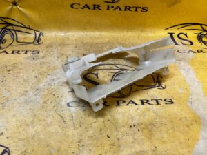 UCHWYT MOCOWANIE KOMPUTERA LR RANGE ROVER EVOQUE II L551