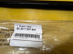 LISTWA SZYBOWA USZCZELKA DRZWI PRZÓD LEWY LEWY POŁYSK BMW X5 E70 NOWA OEM