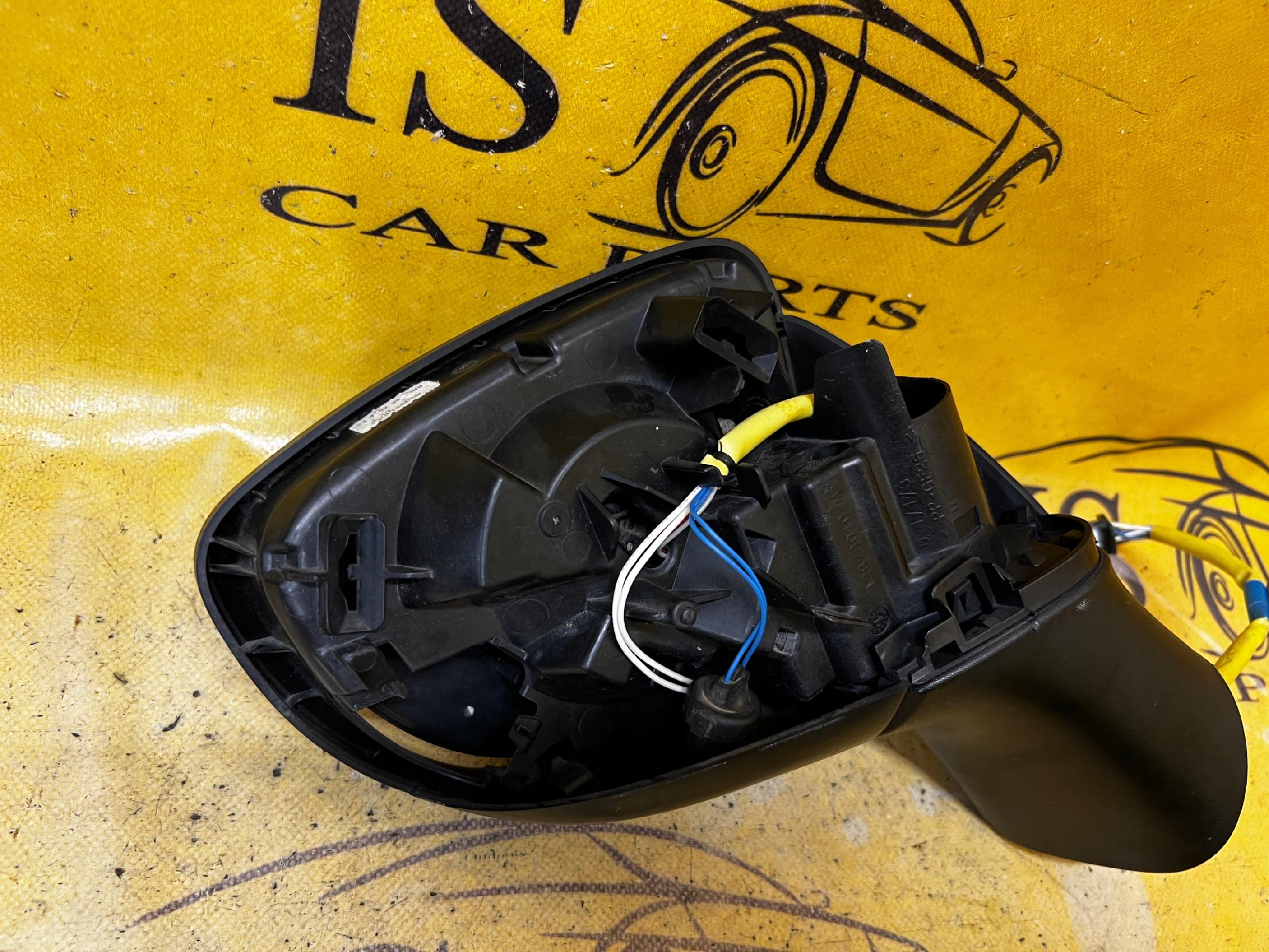 LUSTERKO PRAWE ZEWNĘTRZNE RENAULT CAPTUR I PRZEDLIFT 9 PIN