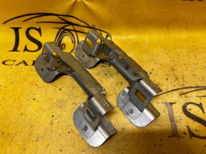 MOCOWANIE UCHWYTU PODSUFITKI RENAULT MEGANE IV