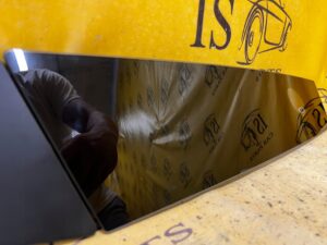 SZKLANY SŁUPEK OSŁONA SŁUPKA B KAMERA BOCZNA LEWY TESLA MODEL 3 PRZEDLIFT