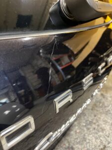 KLAPA BAGAŻNIKA TYLNA TYŁ SZYBA SPOILER PORSCHE CAYENNE II 7P5 GTS LC9X C9X