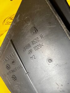 OBUDOWA ZAŚLEPKA SKRZYNKI BEZPIECZNIKÓW DACIA JOGGER SANDERO III