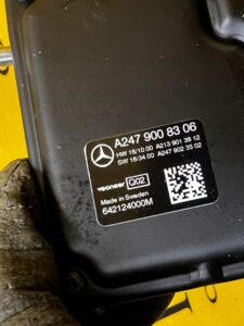 KAMERA SZYBY PRZÓD PRZEDNIEJ CZOŁOWEJ MERCEDES E-KLASA W213 KOMBI