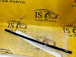 LISTWA SZYBY SZYBOWA DRZWI TYŁ LEWY SHADOWLINE BMW X1 F48 NOWA OEM