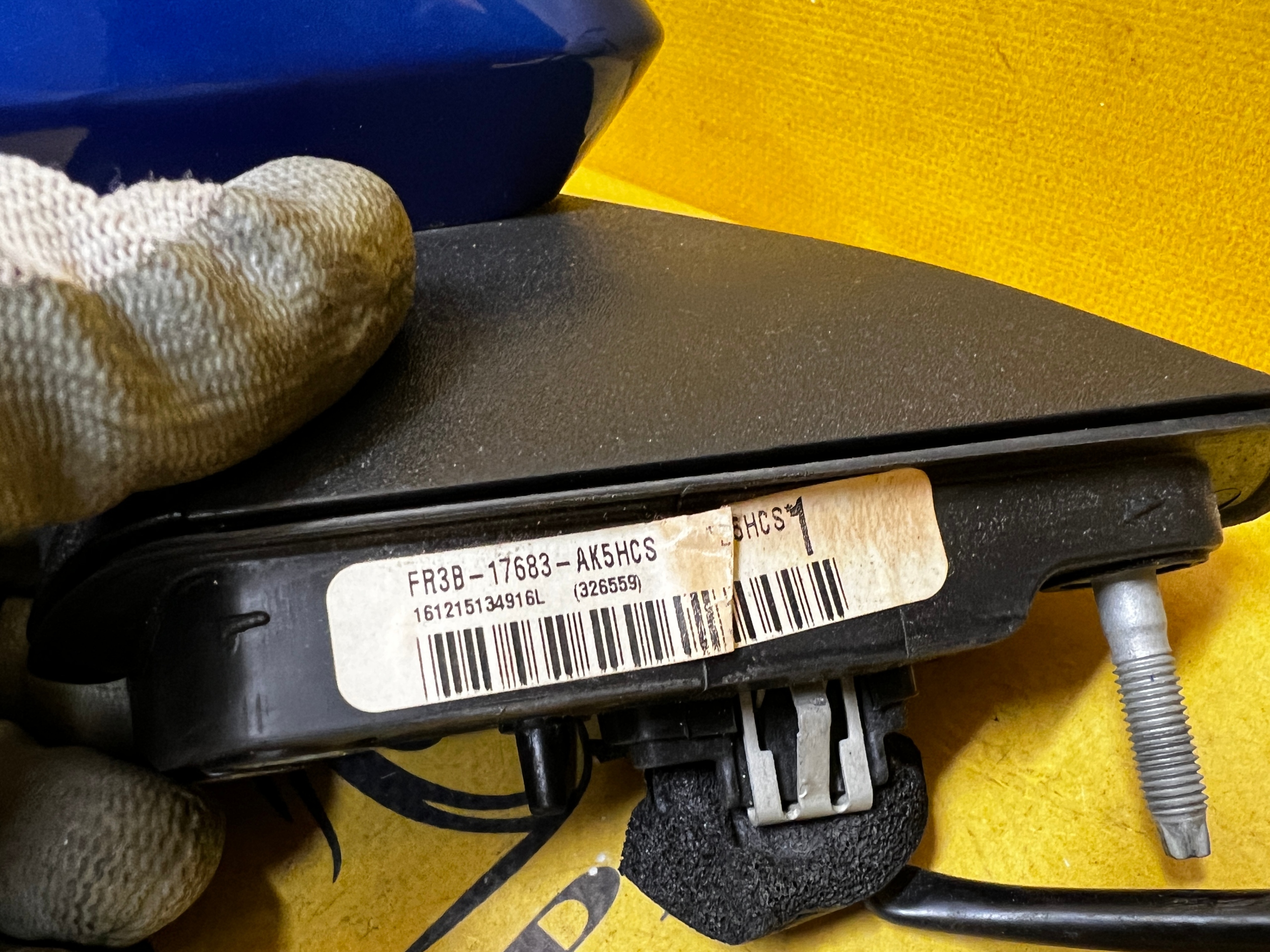 LUSTERKO ZEWNĘTRZNE LEWE 3PIN 3 PIN FORD MUSTANG VI USA N6