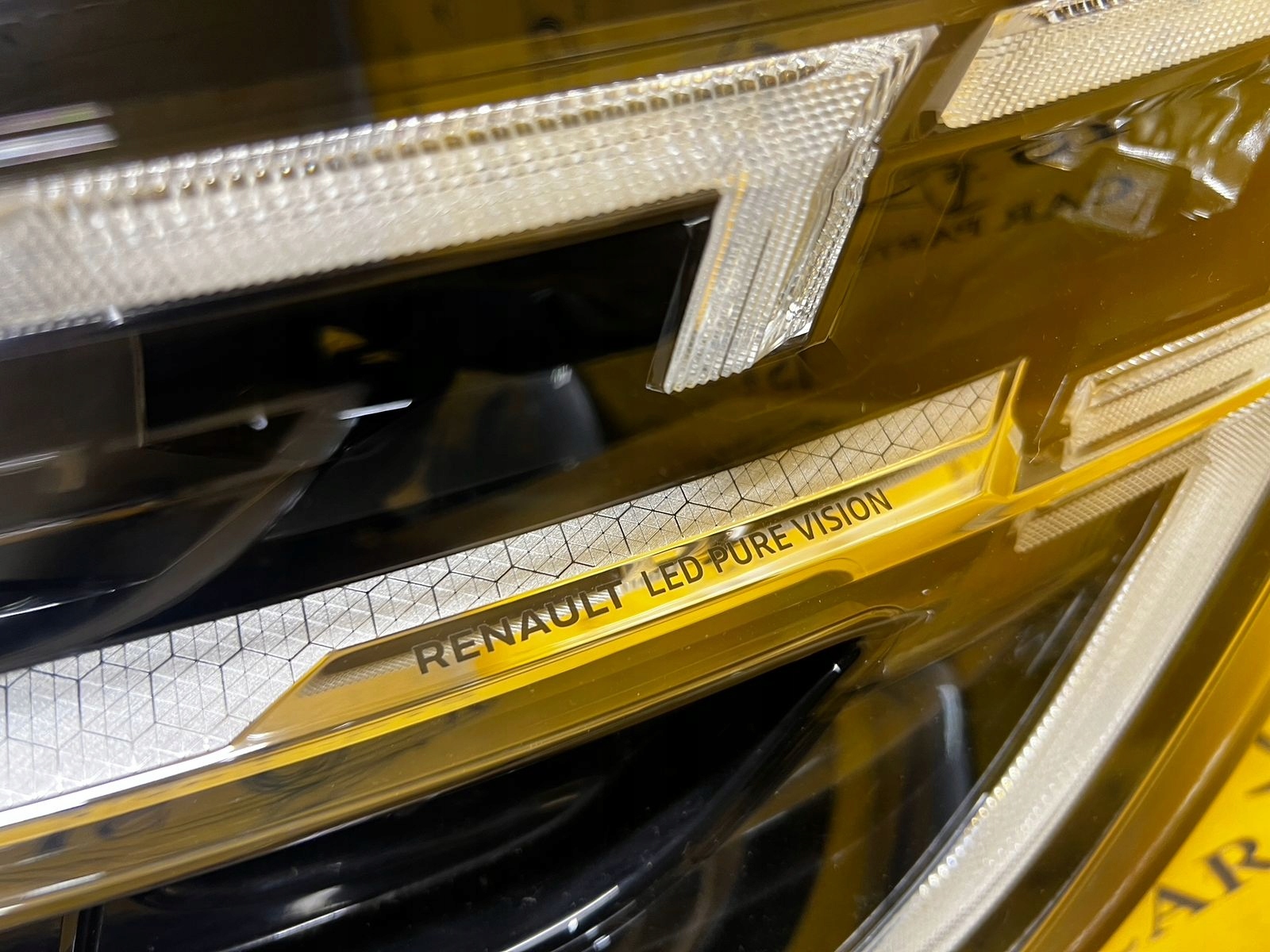 REFLEKTOR LAMPA PRZEDNIA PRZÓD LEWY RENAULT ESPACE VI EU LED PURE VISION