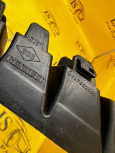 KRATKA WLOT WYLOT ZDERZAKA TYŁ PRAWA PRAWY RENAULT MEGANE IV RS