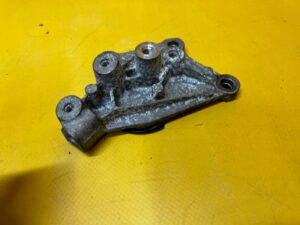 ŁAPA WSPORNIK MOCOWANIE SILNIKA RENAULT 0.9 TCE