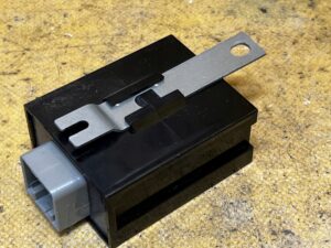 MODUŁ STEROWNIK HAMULCA RĘCZNEGO LR RANGE ROVER EVOQUE II L551