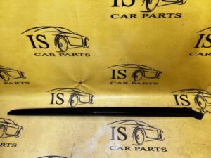 LEWA LISTWA SZYBY CZOŁOWEJ PEUGEOT 3008 II 5008 II