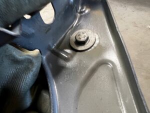 WSPORNIK MOCOWANIE BŁOTNIKA PRZÓD LEWY RENAULT MEGANE IV KPN TEKPN