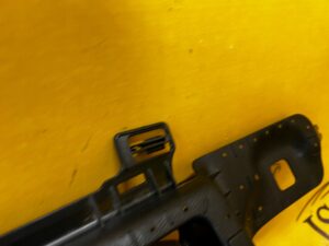 PLASTIK MOCOWANIE RADIA FORD ESCAPE MK4 1.5 EB