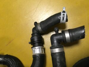 ZAWÓR RURA WĄŻ WODY MERCEDES RENAULT 1.3 TCE