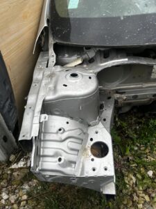 ĆWIARTKA PRAWY PRZÓD SŁUPEK PRÓG FARTUCH PRAWA RENAULT MEGANE IV HB TED69