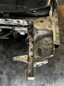 ĆWIARTKA PODŁUŻNICA PRÓG FARTUCH LEWA RENAULT MEGANE IV HB TED69