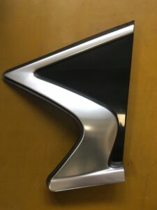 PRAWY TYŁ LISTWA SŁUPKA CHROM DEKOR INFINITI Q30