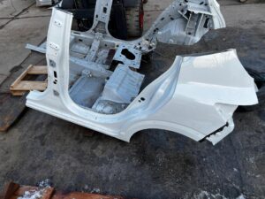 ĆWIARTKA DŁUGA BŁOTNIK POSZYCIE SŁUPEK PRÓG LEWY TYŁ DACIA SANDERO III 3