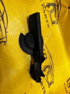 PRAWA USZCZELKA RYNNA LISTWA MASKI BMW F22 F20 F21