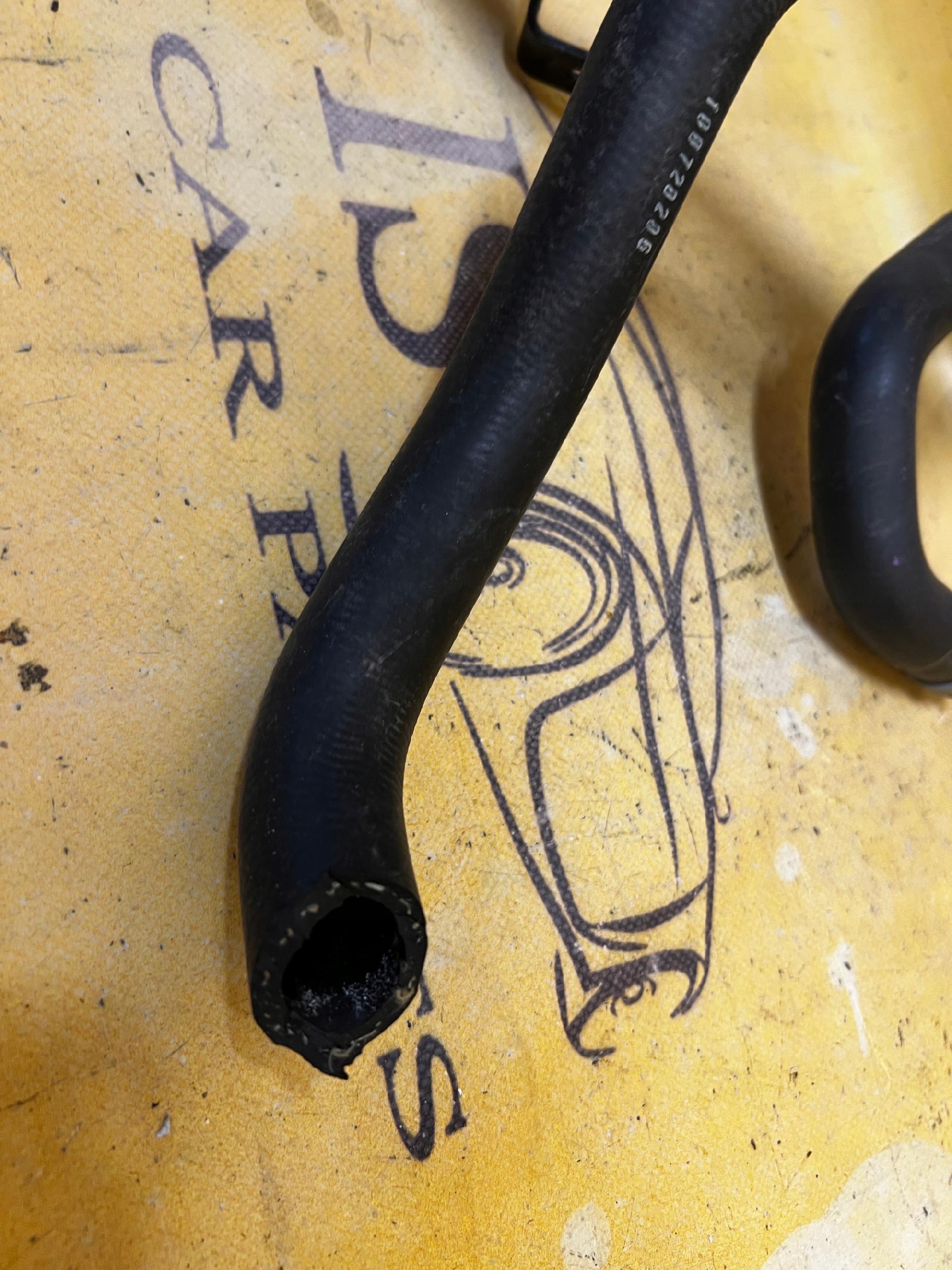 POMPKA WODY FORD KUGA MK3 ESCAPE MK4 1.5 ECOBOOST