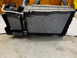 KOMPLETNY PRZÓD CHŁODNICE MASKA LAMPY DACIA SANDERO STEPWAY III 3 RUDY