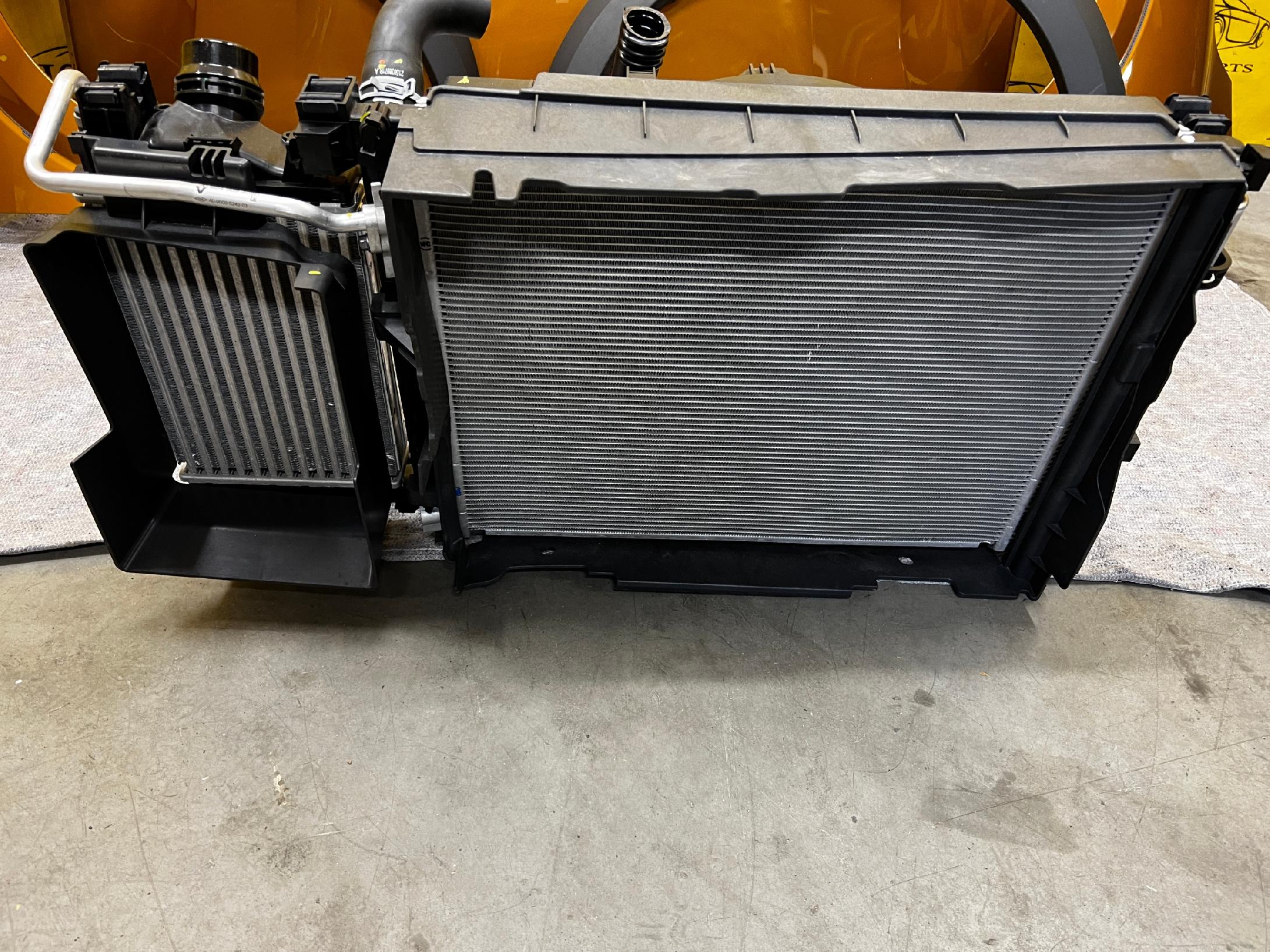 KOMPLETNY PRZÓD CHŁODNICE MASKA LAMPY DACIA SANDERO STEPWAY III 3 RUDY