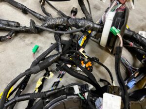 WIĄZKA WNĘTRZA ŚCIANY GRODZIOWEJ DACIA SANDERO III 1.0 TCE LPG ECO-G