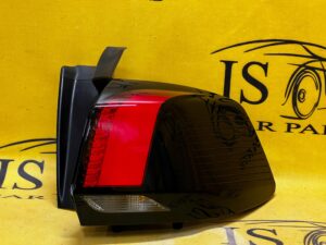 PRAWA TYLNA LAMPA W BŁOTNIK PEUGEOT 5008 II P87