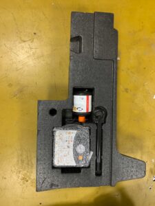 ZESTAW NAPRAWCZY STYROPIAN UCHO RENAULT MEGANE IV