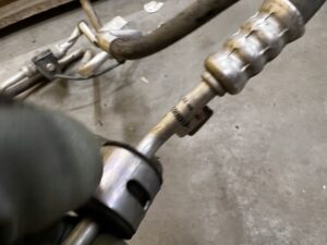 KOMPLET ZAWÓR CZUJNIK WĄŻ PRZEWÓD RURA RURKA KLIMATYZACJI RENAULT ZOE I Z.E