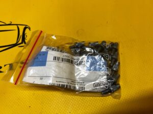 10 X KOŁEK DO NITOWANIA JEDNOSTRONNEGO BMW M5X10,5 NOWY OEM