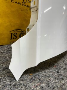 BŁOTNIK PRAWY PRZÓD GENESIS GV70 BIAŁY AKRYL