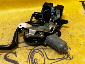 ZAMEK KLAPY BAGAŻNIKA LEXUS RX 450H III 3 AL10